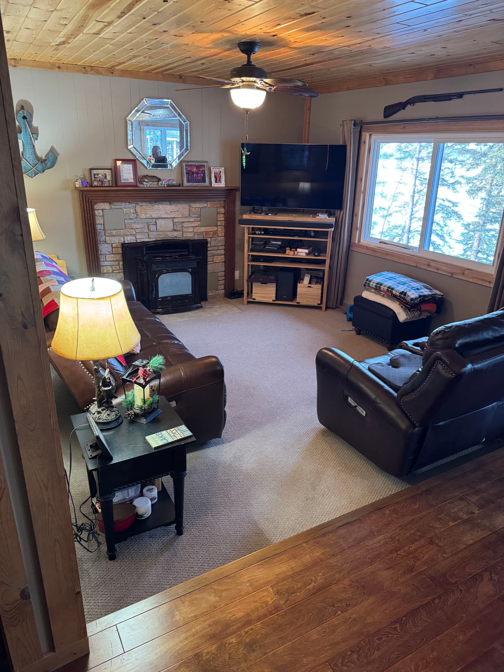 Gallery photos for Functional Living Room Makeover with Vintage Touch: Image #2