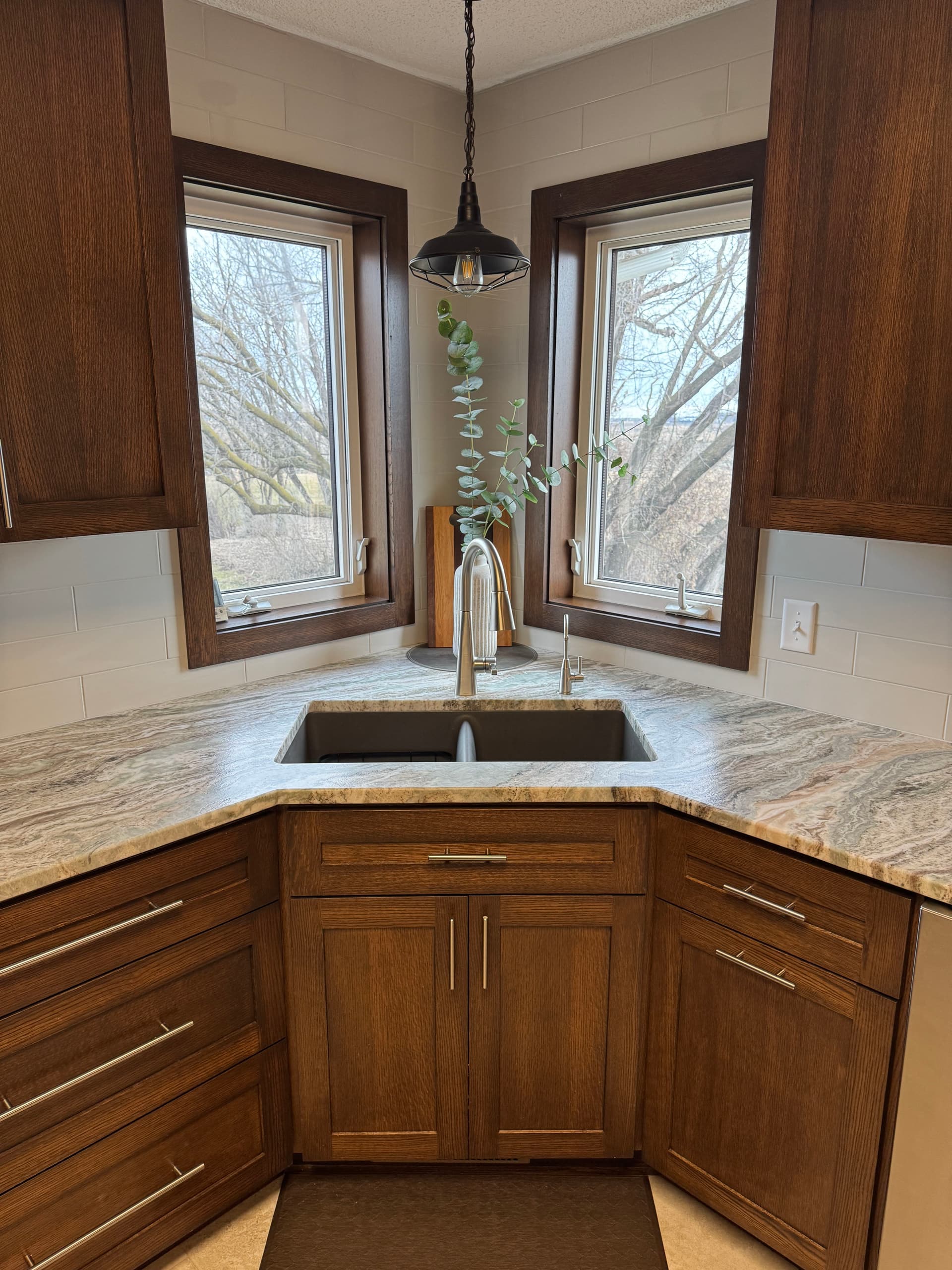 Gallery photos for Kitchen Redesign Brings Dark Elegance: Image #1